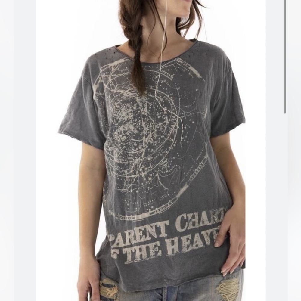 Magnolia Pearl Chart Of The Heavens T-Shirt GUC